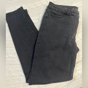 White House black market black jeggings